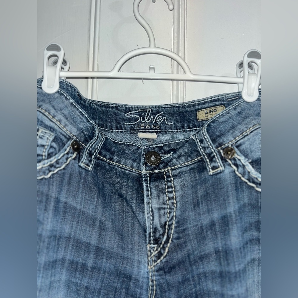 Silver Jeans Women's Classic Blue Boot Cut Jeans